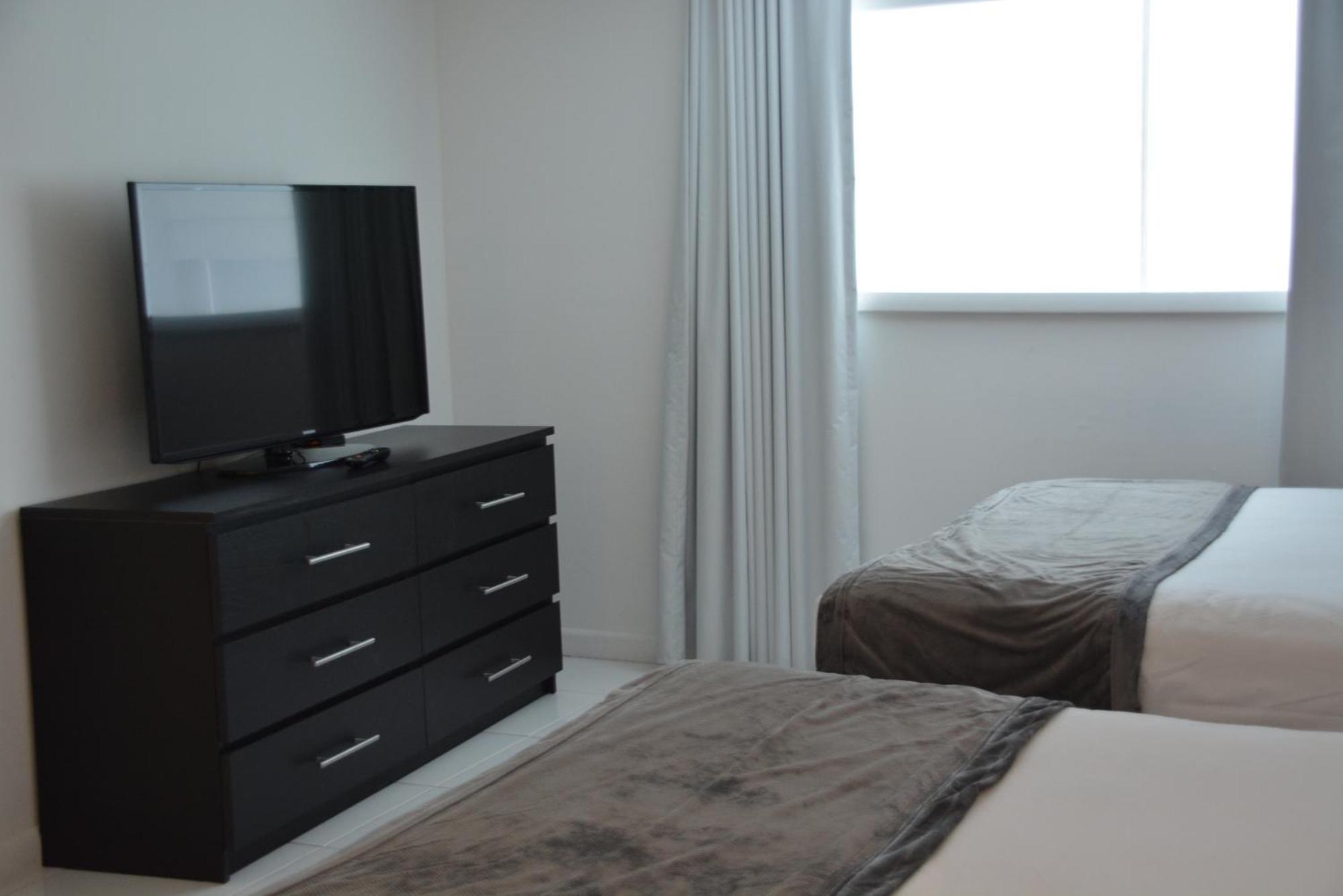 New Point Miami Beach Apartments Eksteriør billede