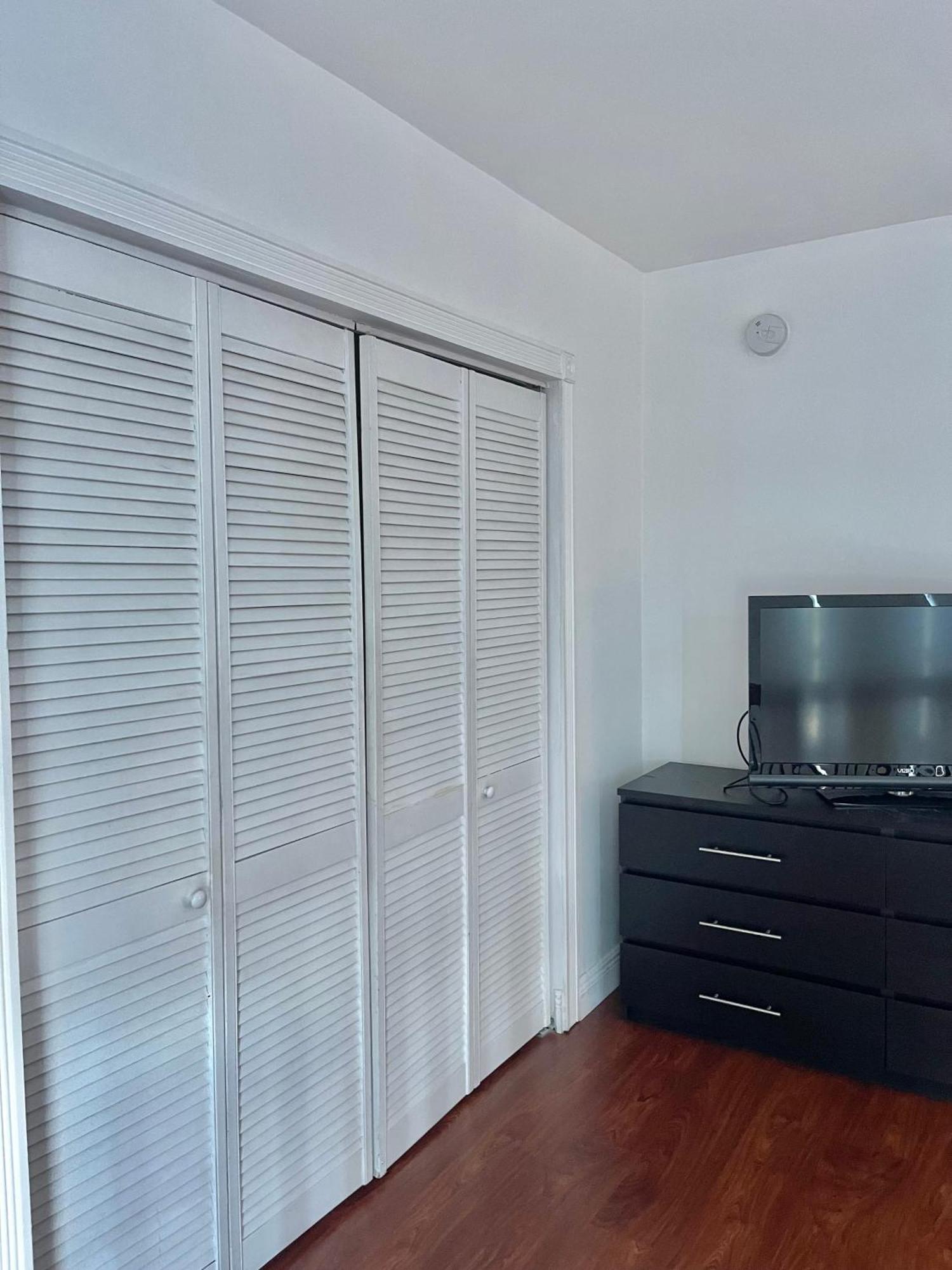 New Point Miami Beach Apartments Eksteriør billede